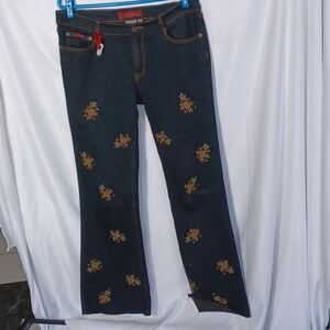 Le More Flare Jeans Embroidered, raw hem Women's 11 (fit like a 10)